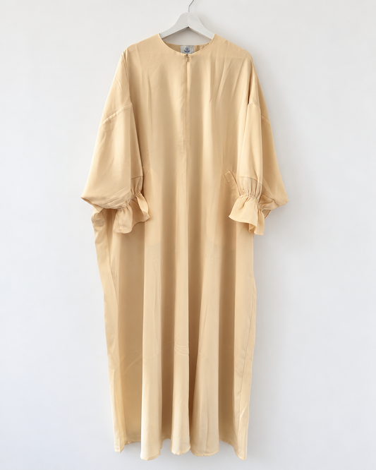 Abaya Sakina Beige Doublée | Modest Fashion France | Ouverture Allaitement